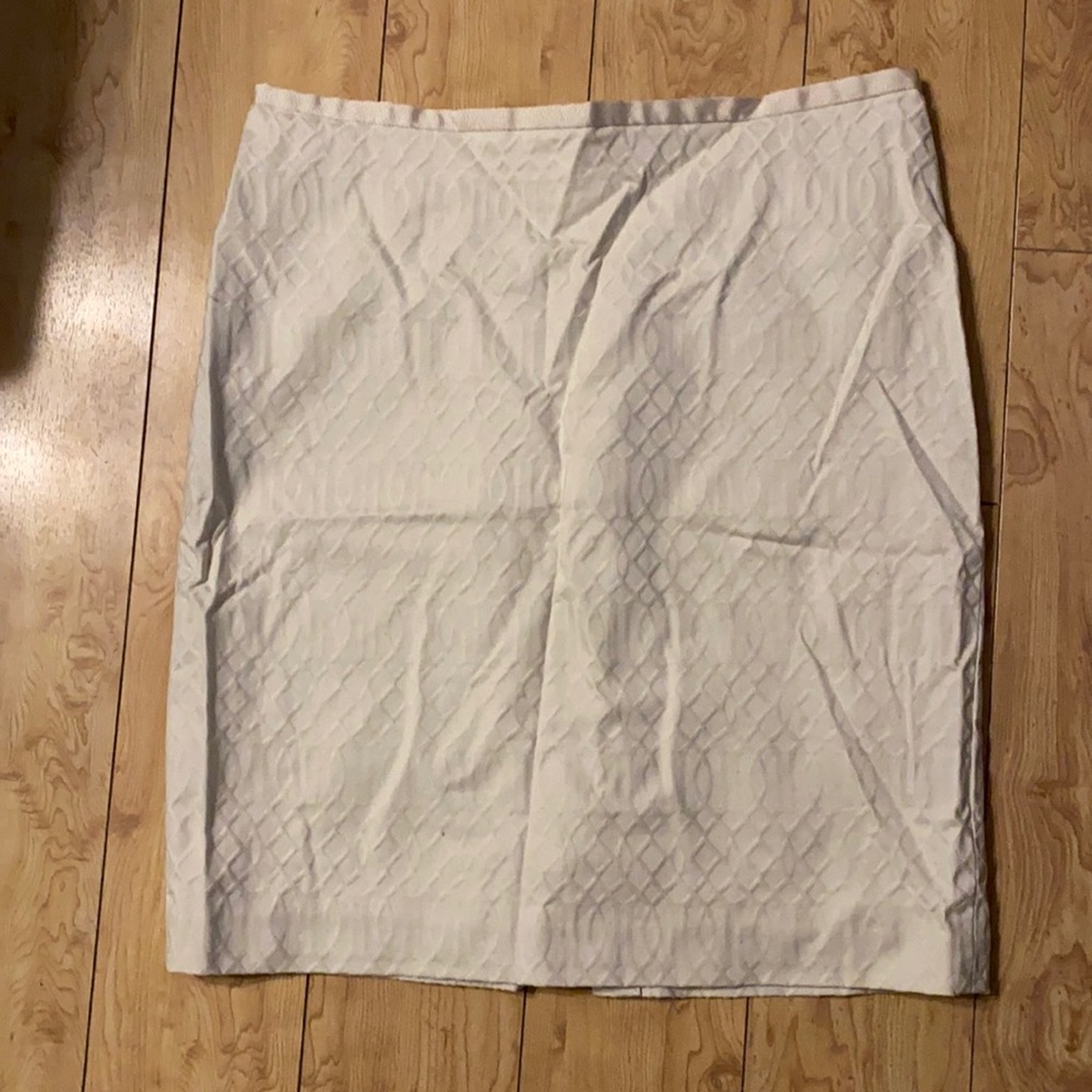 White J McLaughlin size 10 geometric pencil skirt